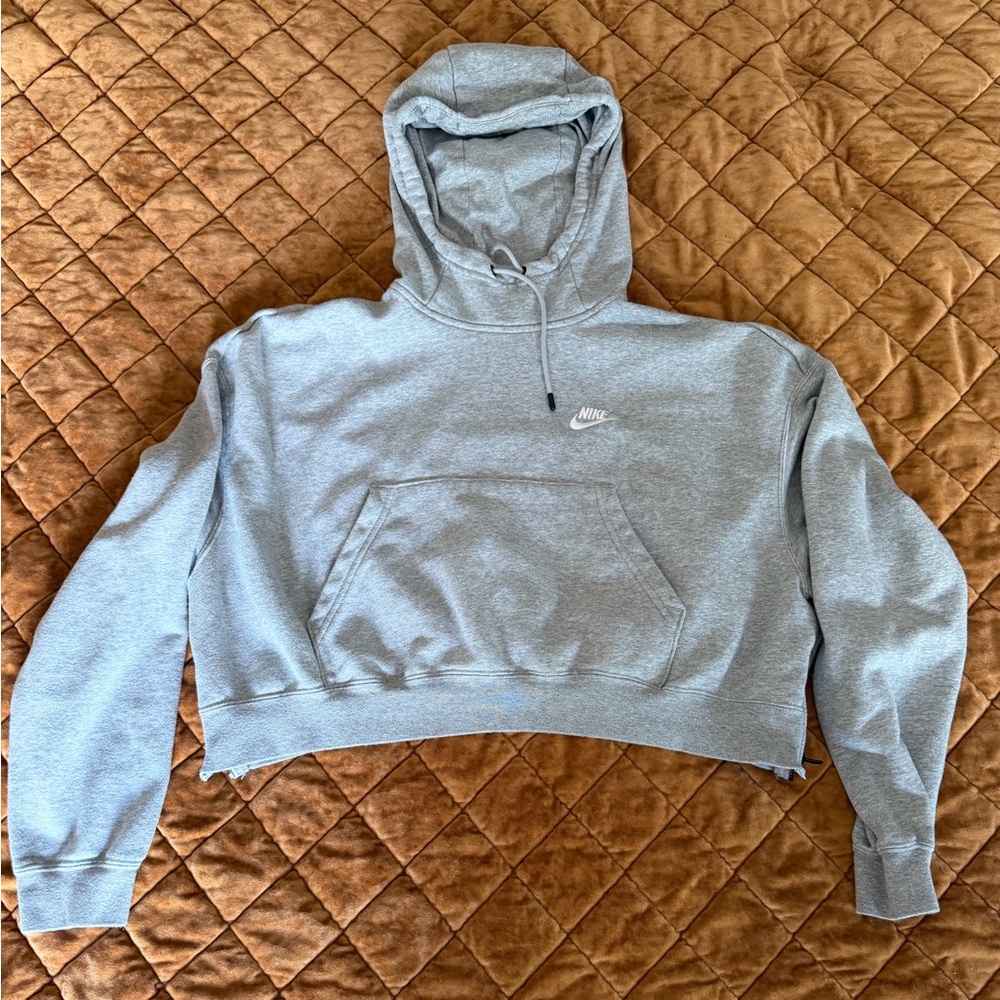Nike Women's Gray Cropped Hoodie Size Large